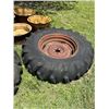 Image 4 : 16.9-30 TRACTOR TIRE