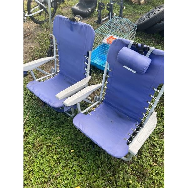 2X POOL CHAIRS