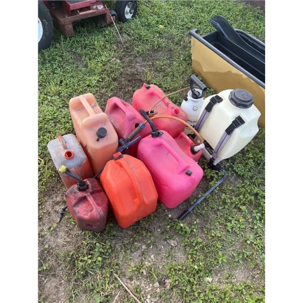 LOT OF GAS CANS / SPRAYERS