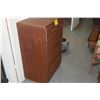 Image 2 : 5 DRAWER DRESSER (27" X 17" X 40 3/4")