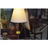 Image 2 : FLOOR LAMP W/SHADE
