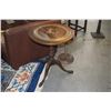 Image 1 : ROUND SIDE TABLE