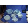 Image 2 : IROQUIS CASUAL CHINA BY RUSSELL WRIGHT & BLUE PYREX BOWLS (19 PCS)