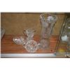 Image 1 : COLLECTION CUT GLASS: VASE W/DAISY PATTERN, OLIVE DISH, CREAM & SUGAR (4 PCS)