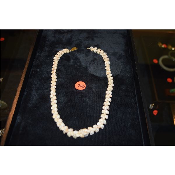 NIIHAU SHELL NECKLACE W/14K CLASP (AS IS)