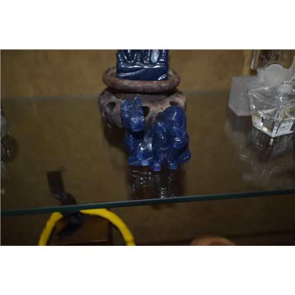 CHINESE SODALITE CARVINGS W/STAND (3 PCS)