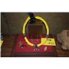 Image 1 : POEPOE STYLE FEATHER LEI (DYED DUCK FEATHERS), ASSORTED JEWELRY & SHARKS TEETH (7 PCS) (DOES NOT INC