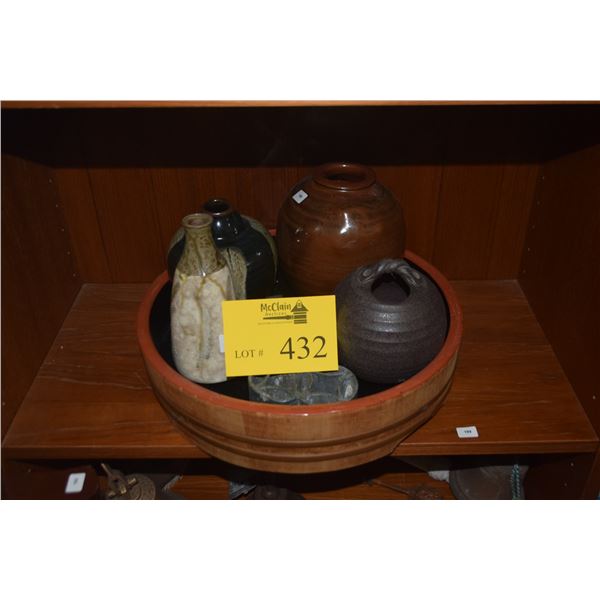 COLLECTION OF CERAMIC VASES, LACQUER BOWL & PLANTER FROG (6 PCS)