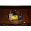 Image 1 : COLLECTION OF CERAMIC VASES, LACQUER BOWL & PLANTER FROG (6 PCS)