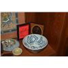 Image 2 : MIXED LOT: FRAMED PHOTOS, STATUARY, BOWLS, BOXES, SHARKS TOOTH, ETC. (19 PCS)