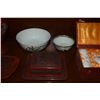 Image 3 : MIXED LOT: KOREAN & CHINESE VASES, BOWLS, TEA POT & CUPS, CINNABAR BOX & TRAYS (8 PCS)
