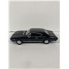 Image 2 : Lot of 2 1:24 Scale Die Cast Cars