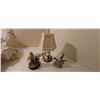 Image 2 : Small Bird Lamp and Pair of Ducks Plus Canary