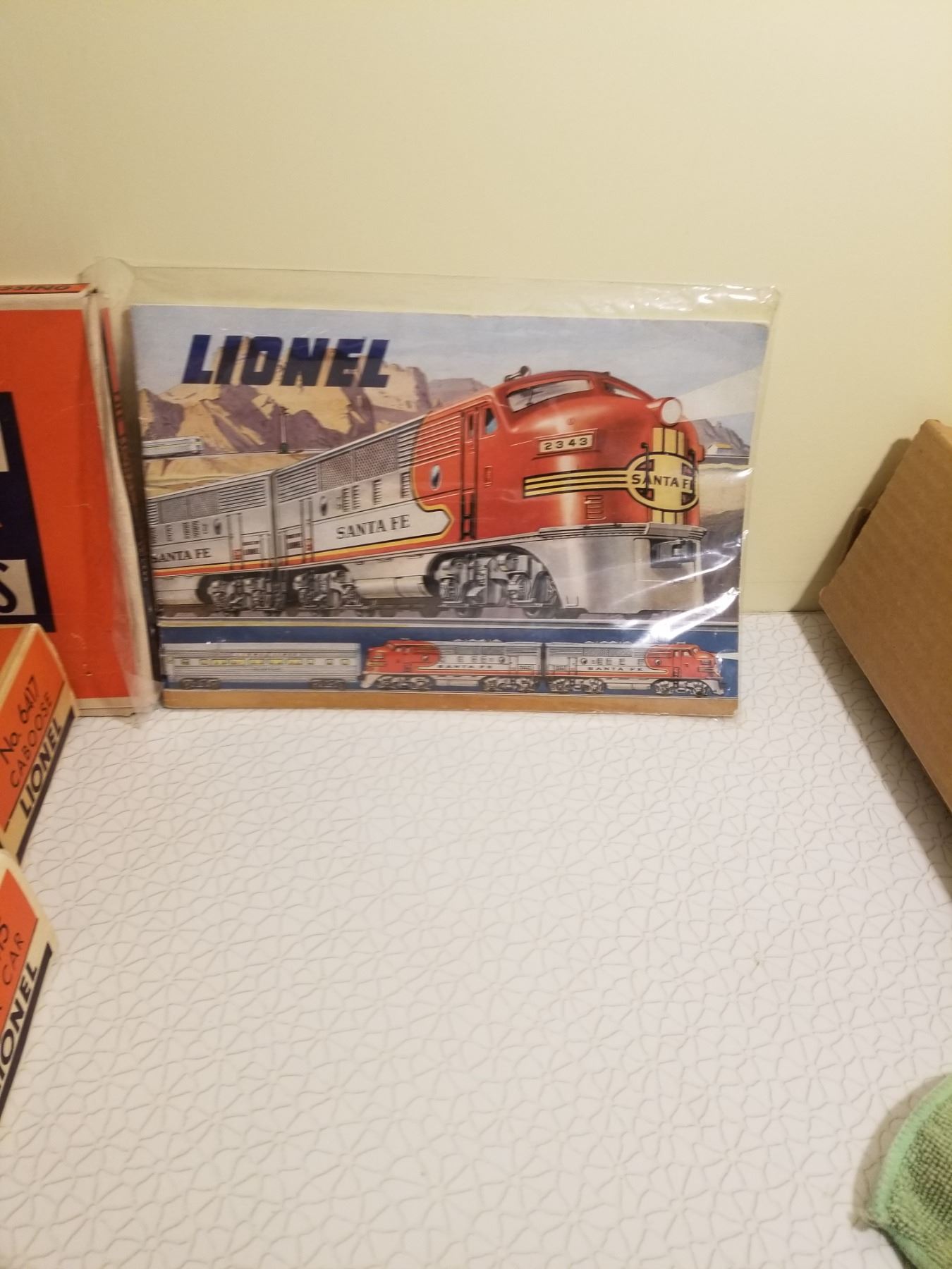 Antique Lionel Train Set Heavy Metal Locomotive with Controller and ...