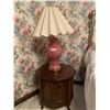 Image 1 : Lamp and Table Lot 25" Wide X 25" Tall Lamp 35" Tall