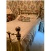 Image 2 : Brass Bed Frame With Bedding and Bed