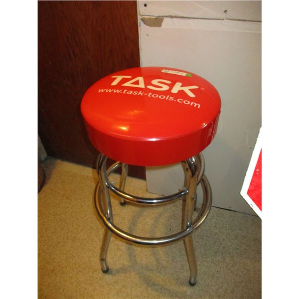Task shop stool - 29" tall