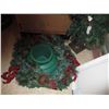 Image 3 : Christmas decor stand, tree tote misc