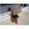 Image 2 : Small wishing well - 39" tall