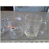 Image 2 : (3) A&W Mugs