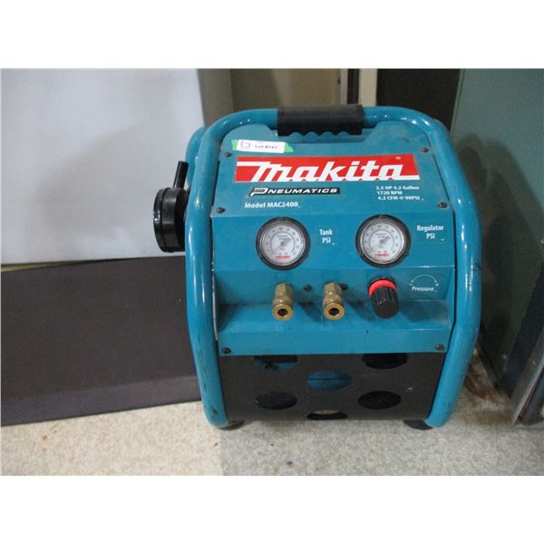 Makita Model 2400 4.2Gal air compressor (used very little)