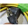 Image 2 : Yellow extension cord