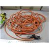 Image 3 : (2) Extension Cords - orange + yellow