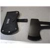 Image 2 : SOG hatchet