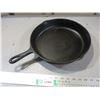 Image 1 : No.10 cast iron frying pan