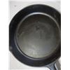 Image 3 : No.10 cast iron frying pan