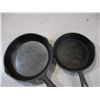 Image 2 : 2 cast iron frying pans