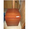 Image 1 : 2 drawer cabinet - 16x19x22