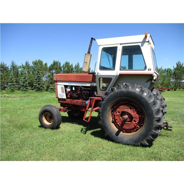 1970's International 966 Diesel Tractor with Cab - 540.1000 (8345 hrs - runs good, tires good) SN 25