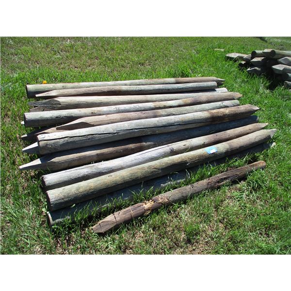 25X THE BID - Fence poles 4" diameter - 8ft long