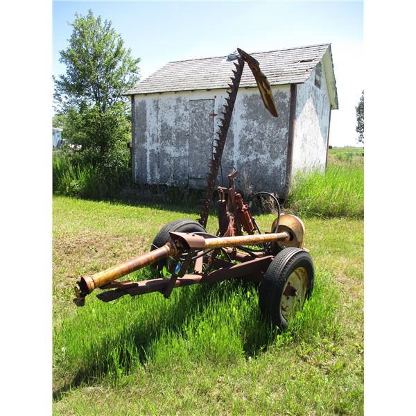 New Holland mower with hydraulics - 7ft arm