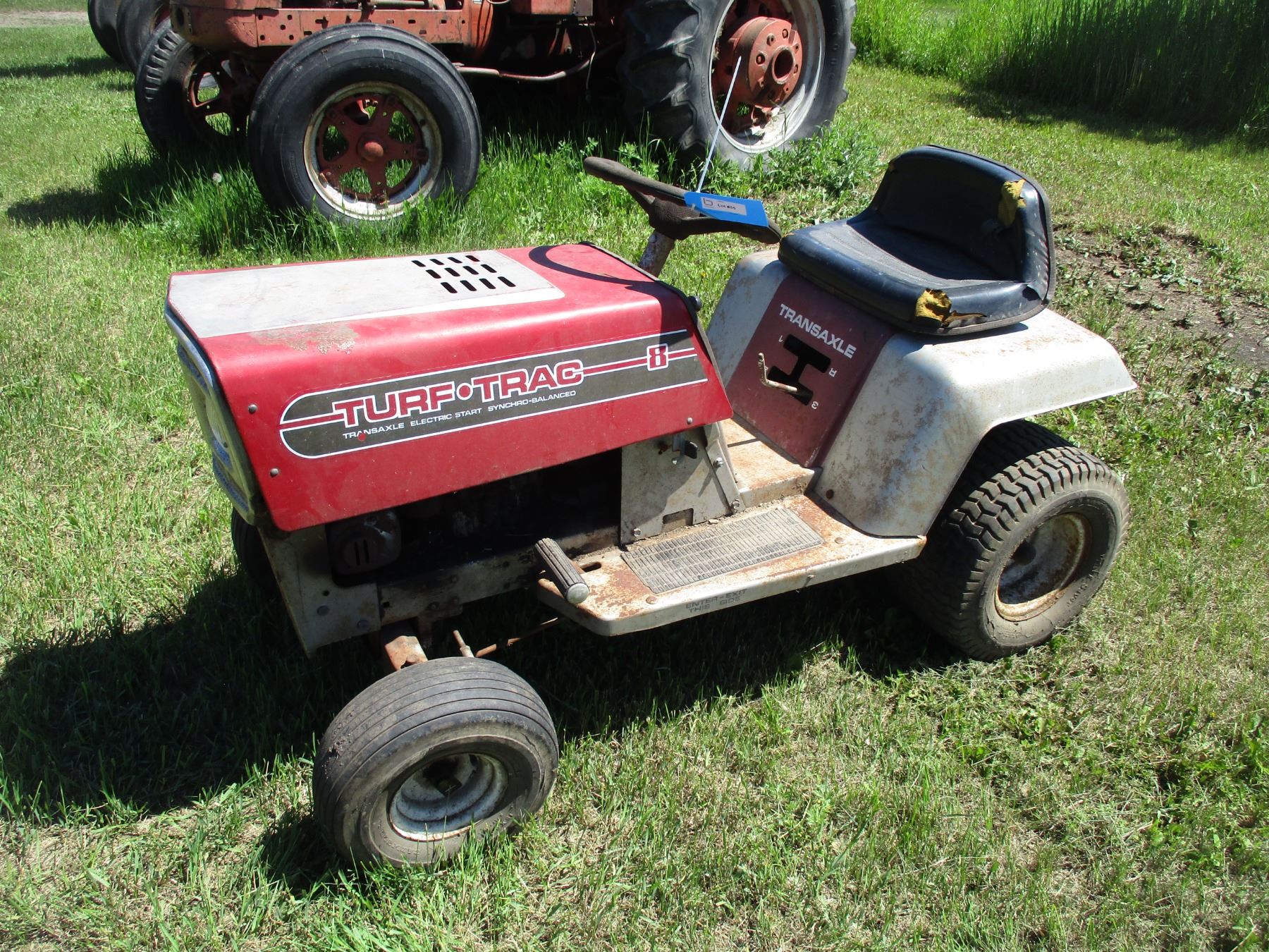 Turf Trac 8 riding tractor (not seized) - no mower - Bodnarus Auctioneering