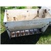 Image 5 : 2X THE BID - pig feeders 36x12 (plastic)