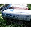 Image 2 : (2) bags of blow-in insulation (1) Bag Friction fit R8 (sealed) - adjustable vents