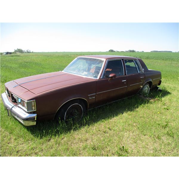 1982 Olds Cutlass Supreme - for parts