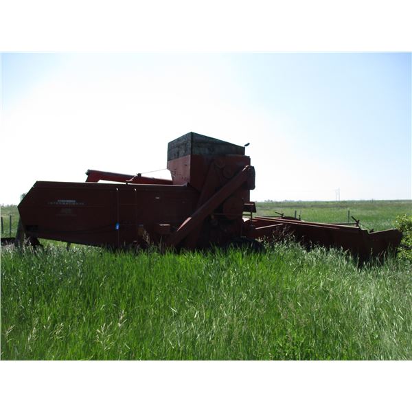 International 402 Combine (scrap)