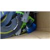 Image 4 : *Box of kids racing tracks