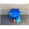 Image 1 : *Blue Recycle Bin w/ Motor Oil and Misc.