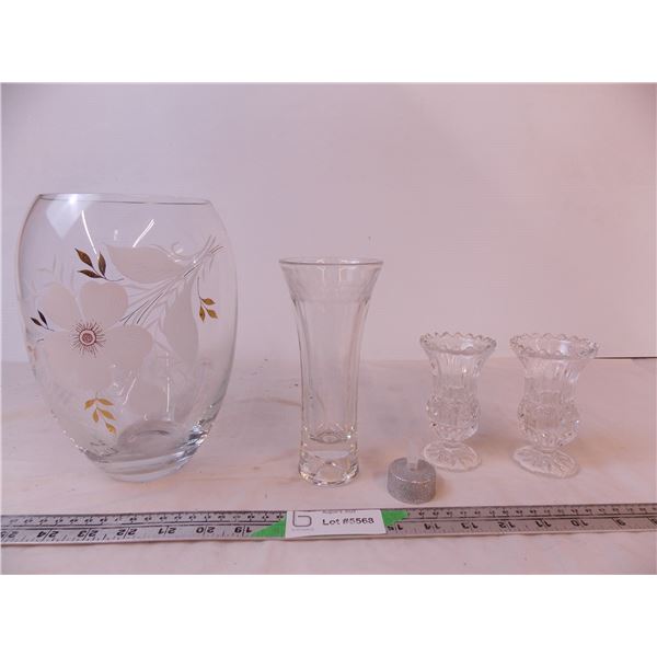 (4) Crystal Vases + Electric Candle