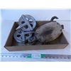 Image 1 : Antique Pulleys