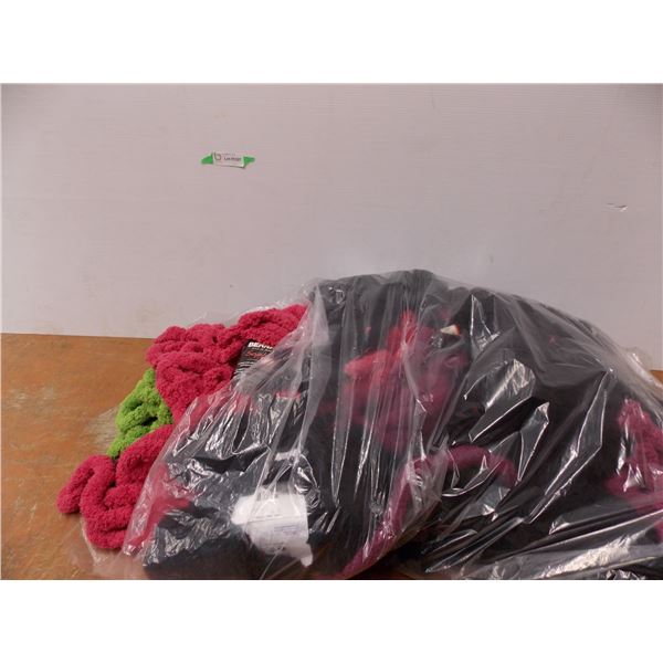 *Bag of Bernat Knit or Knot Yarn in 4 Colours