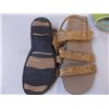Image 3 : (5) Pairs of Women’s Size 9 Sandals