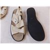 Image 5 : (4) Pairs of Women’s Size 9 Sandals (Euro Size 41)