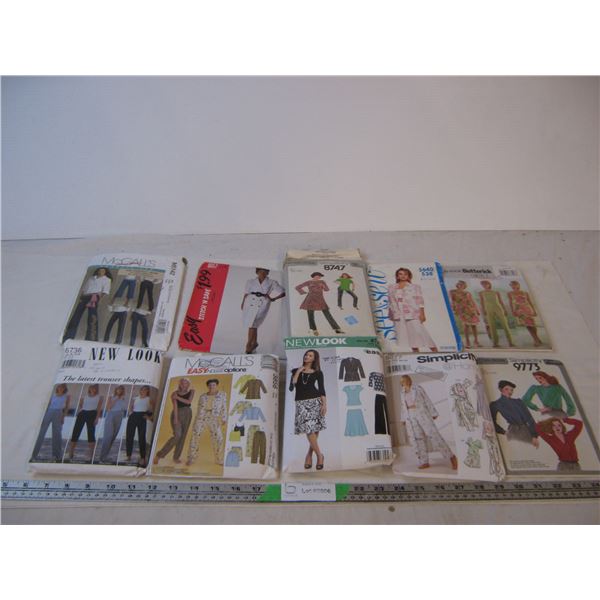 (10) Assorted Women's clothing patterns