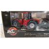 Image 3 : Case IH Magnum 305 & Steiger 535 Gold Signature Edition Tractor 1:32