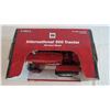 Image 3 : IH 560 Tractor 1:16 in box